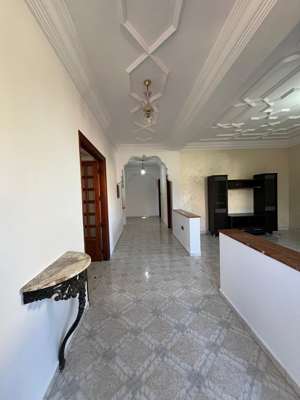 Rdc d'une maison à louer - Photo
